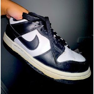 Nike dunks panda